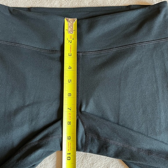 Under Armour Leggings - Picture 10 of 11